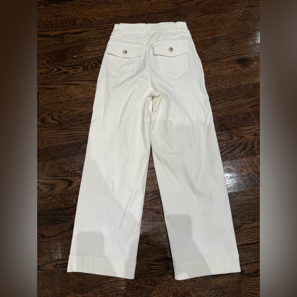 SPANX White Capris Pants